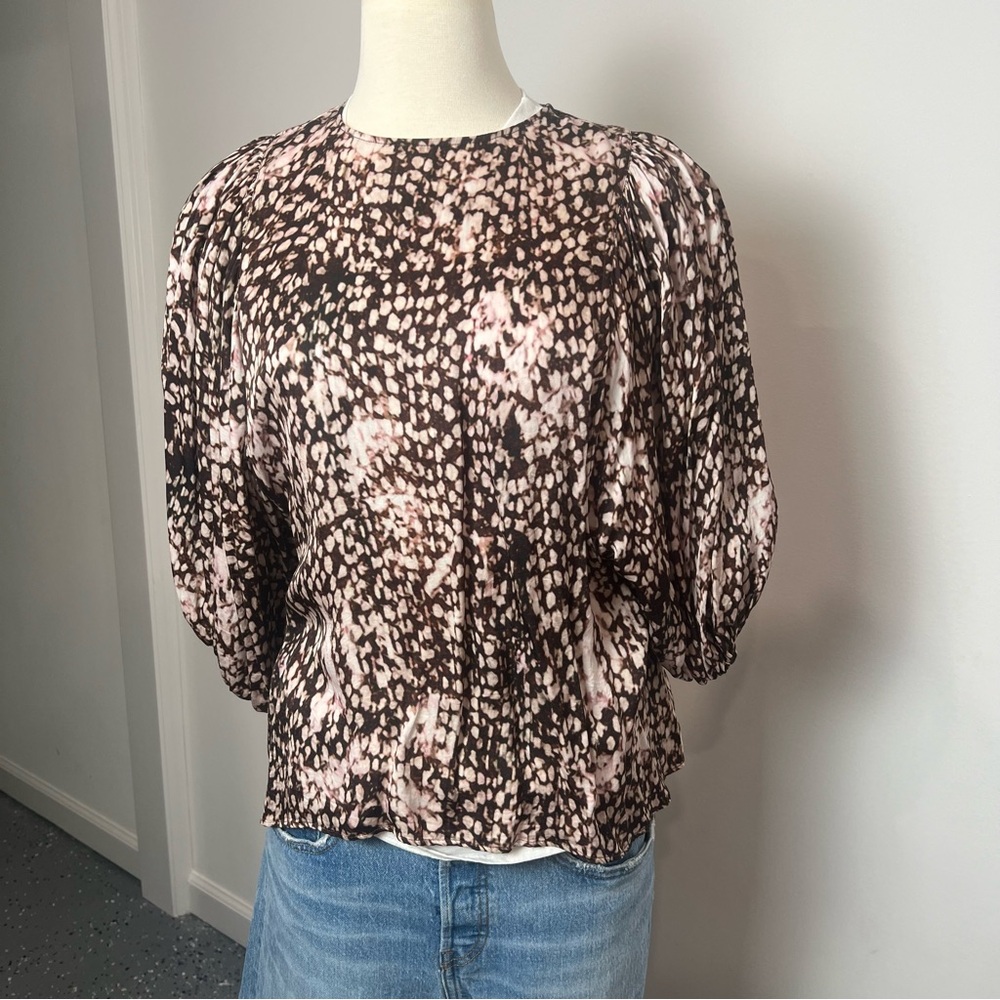 WERA Balloon Sleeve Blouse